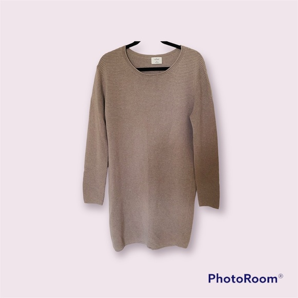 Wilfred Dresses & Skirts - Aritzia Wilfred Sweater Dress
